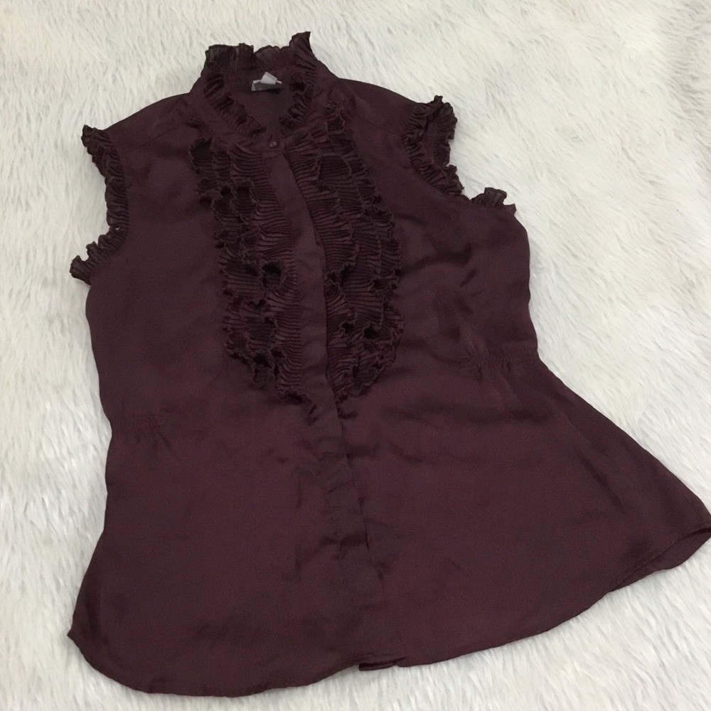 Converse one star women’s button down purple ruffle sleeveless top size medium